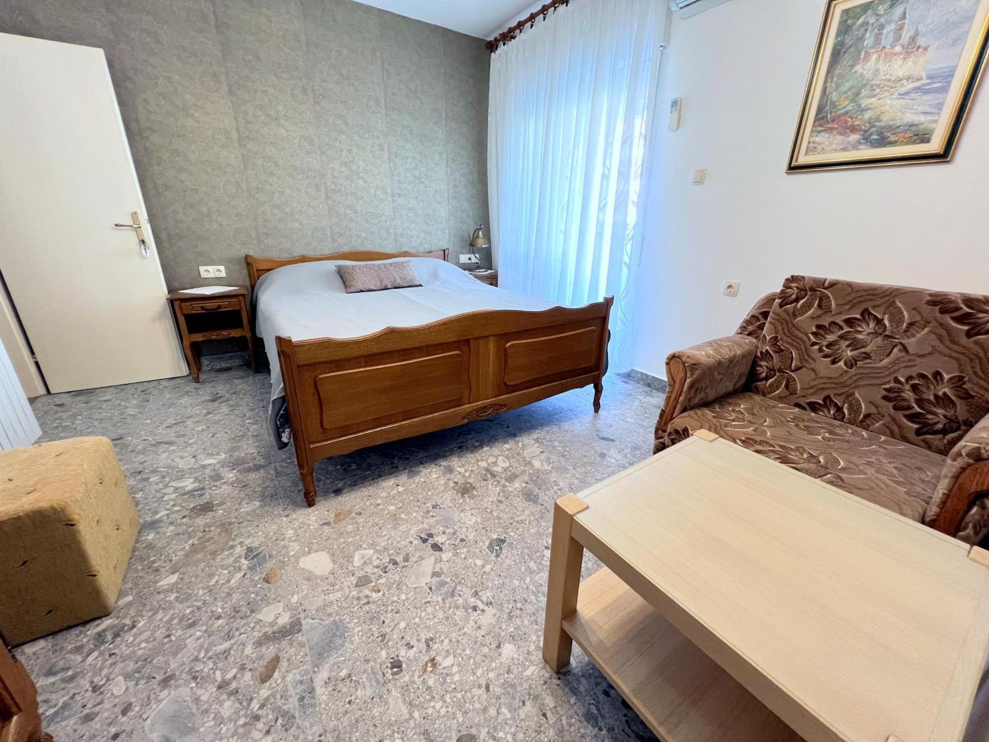 Bed & Breakfast Rab Palit エクステリア 写真