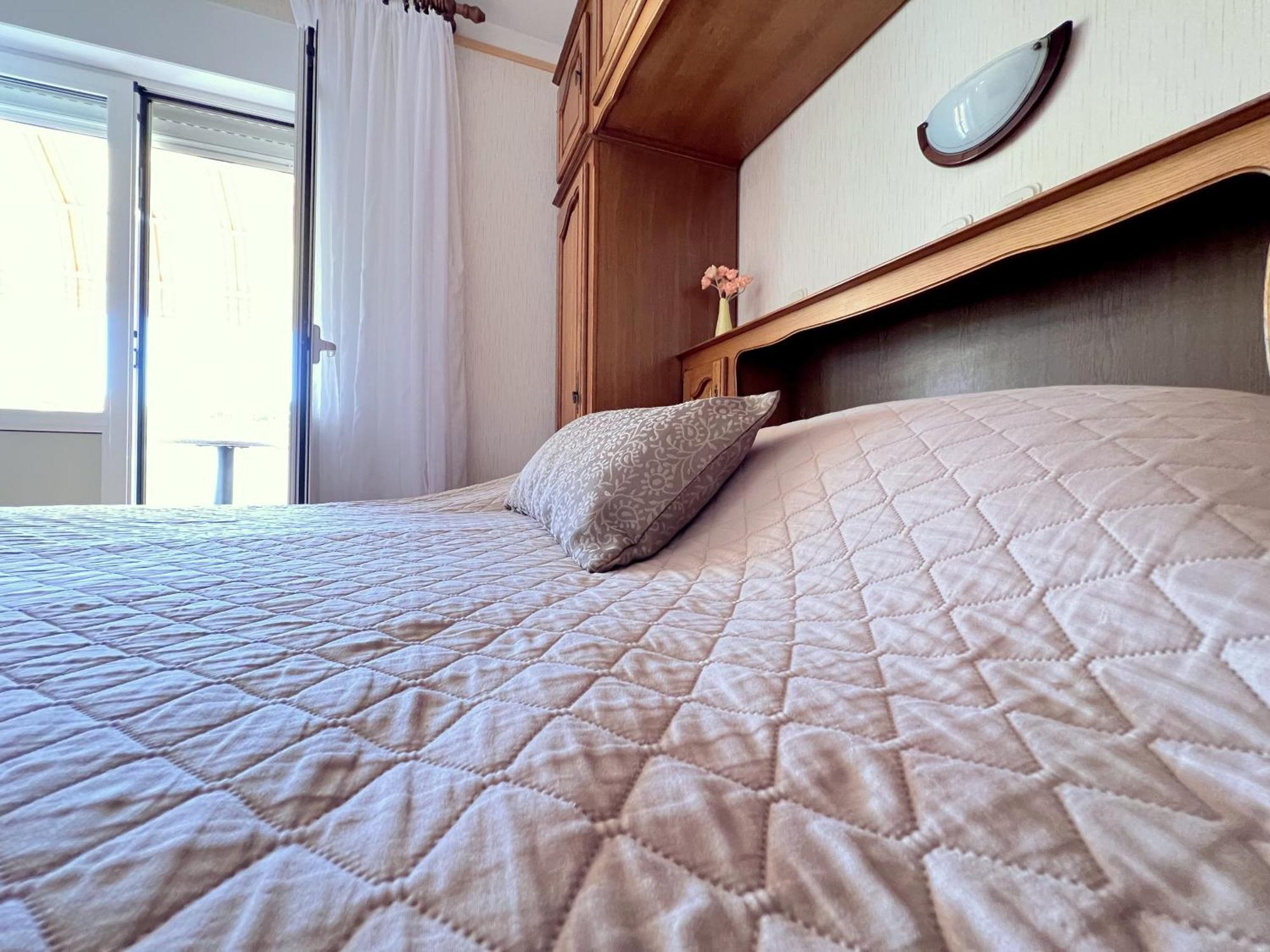 Bed & Breakfast Rab Palit エクステリア 写真
