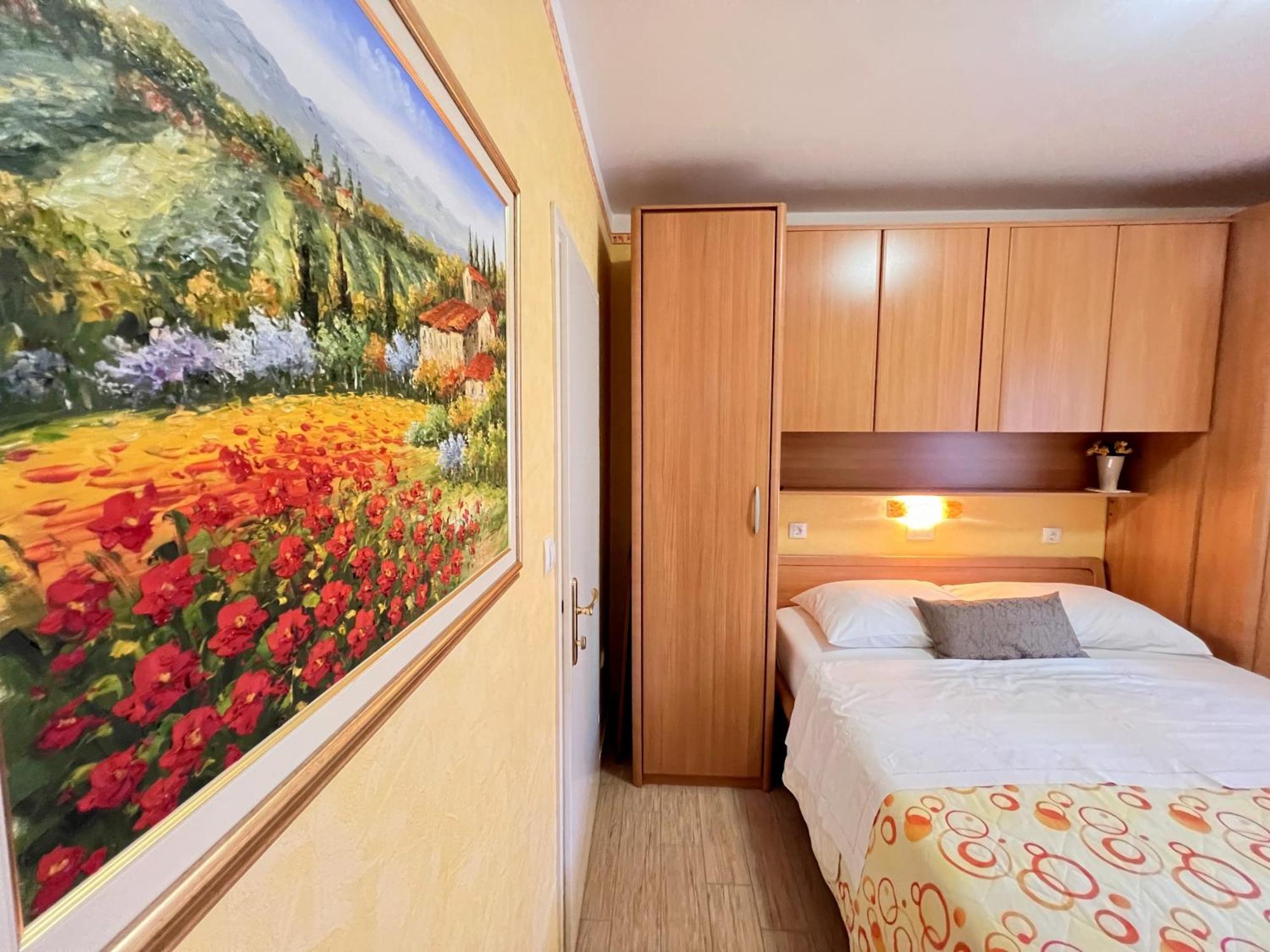 Bed & Breakfast Rab Palit エクステリア 写真